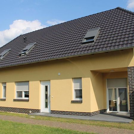 Ferienhaus Zur Eiche Am Dorfanger Villa Waldow Eksteriør billede